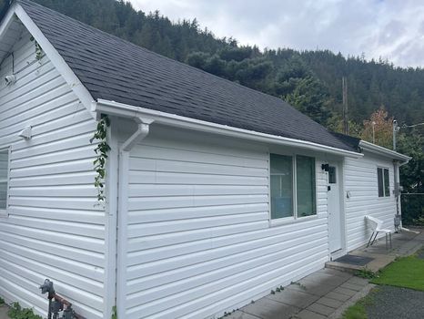 Harrison Hot Springs Cabins Best prices on cozycozy