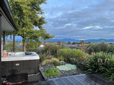 Blenheim Apartments and Condos For Rent cozycozy