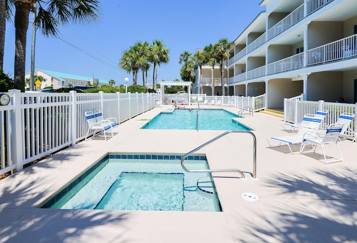 *Fall And Winter Discounts* Sandy Feet Retreat| Ground Floor & Only Steps To The Beach| Free Fun! - Destin