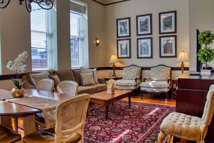 Top Floor Condo In The Heart Of Downtown - Asheville