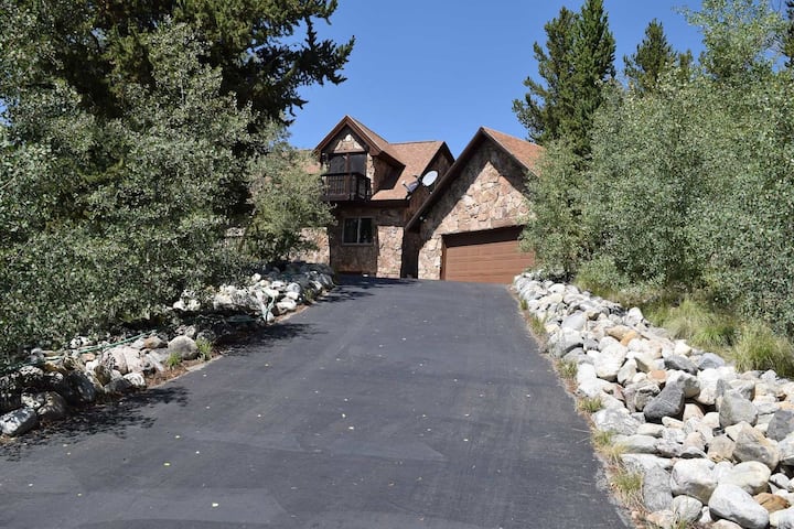 Stone Home With Beautiful Views - Aspen Grove - Colorado