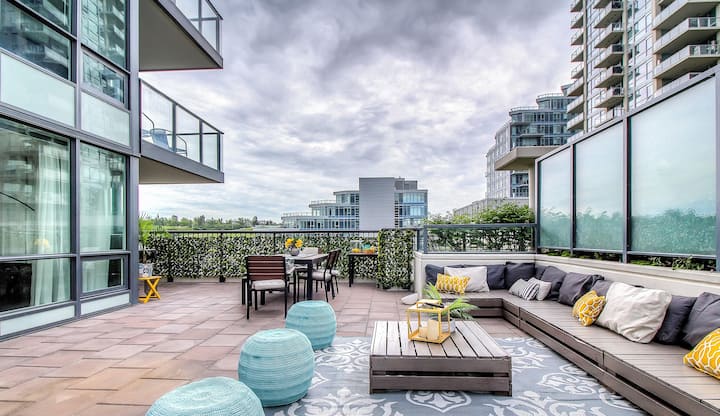 Vip 700 Sq Ft Private Patio☀️ Luxury By The River - Calgary