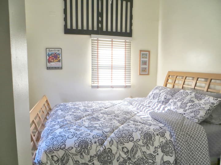 Private rm and bathroomWiFi, close to King St.1-C - Mount Pleasant, SC