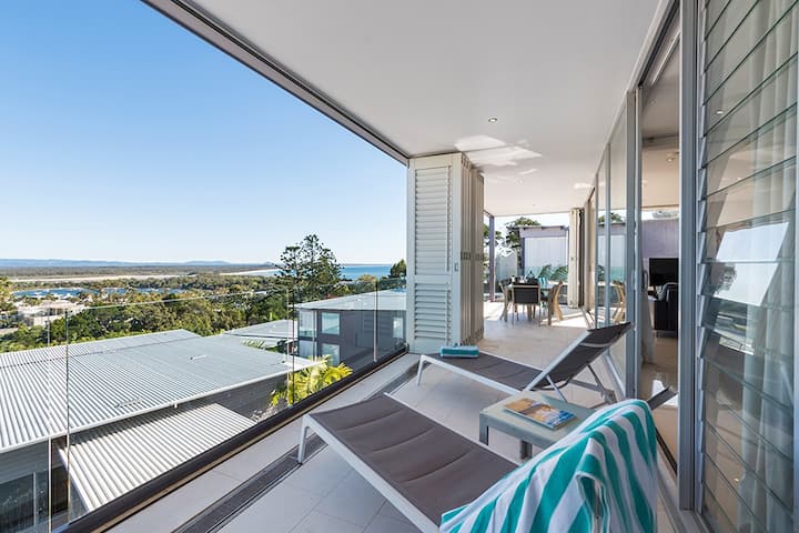 3 Bed Penthouse with views views views - Noosa