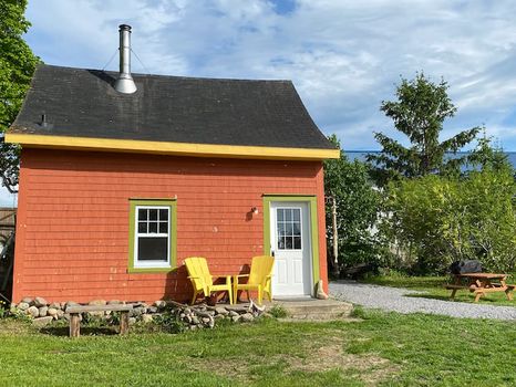 Location Vacances Rimouski & Airbnb COZYCOZY