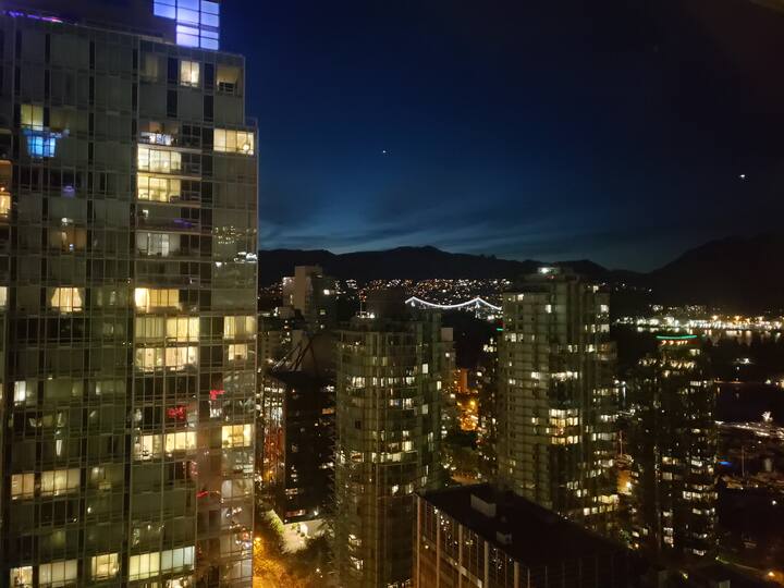 Furnished 2b Amazing Ocean View Suite-coal Harbour - Vancouver