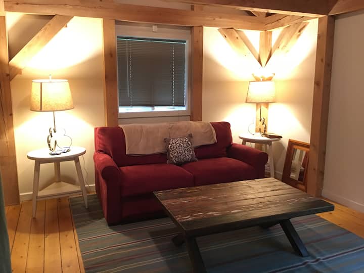 Private entrance guest suite in a rural setting! - Dover, NH