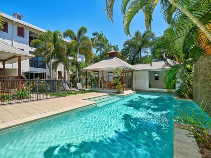 Spacious, Central Modern 3-room Family Apartment - Cairns