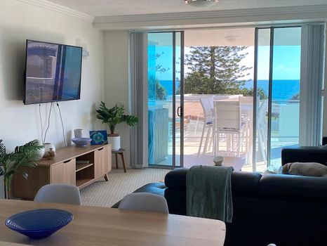 Bargara Dreaming, Luxury Oceanfront Apartment - Bundaberg