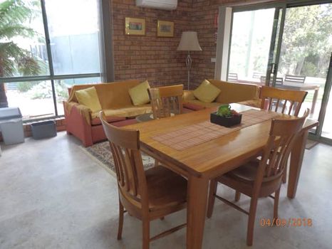 Mallacoota Apartments and Condos For Rent cozycozy