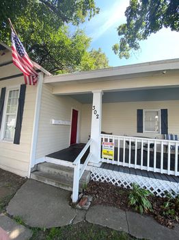 748 Springfield, MO Short Term and Weekly Rentals cozycozy