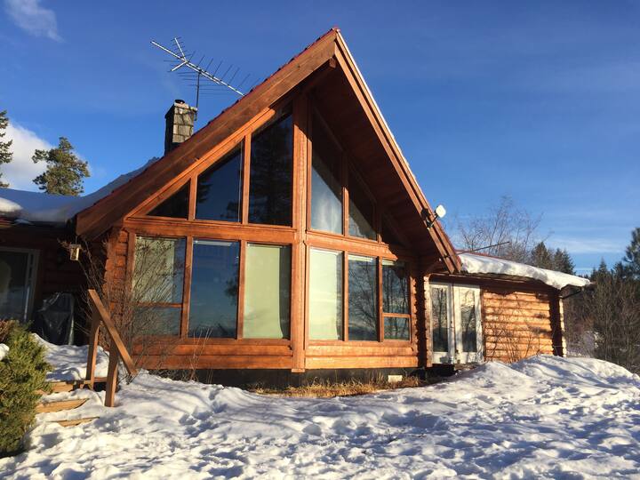 Beautiful Log Home 10 Mins From Penticton - Penticton