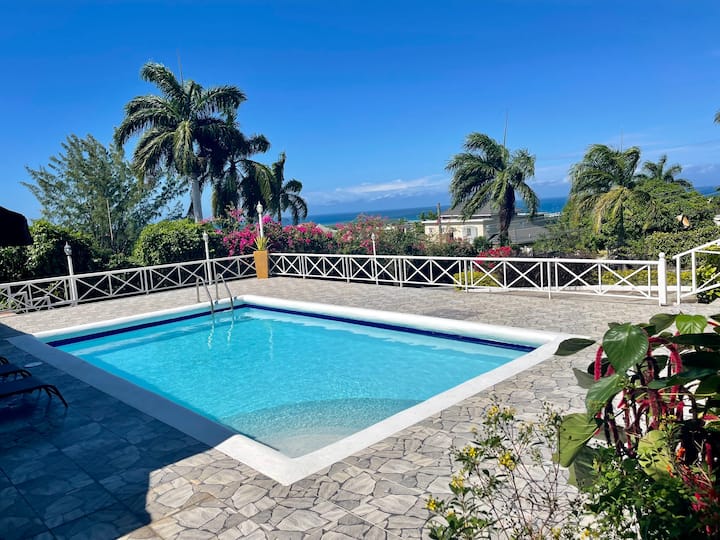 The Paradise | 4br Villa Private Pool & Oceanviews - Montego Bay