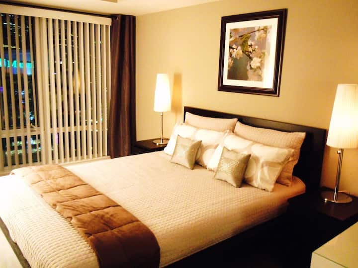 Luxury 1 Bedroom Condo In Downtown Toronto - Toronto