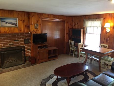 Danbury, NH Vacation Rentals and Airbnb cozycozy