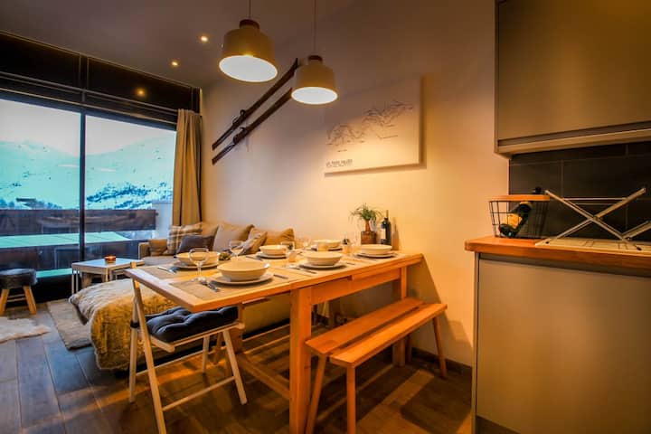 Newly Renovated Ski In Ski Out Cosy Apartment - Val Thorens