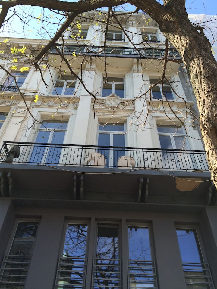 Apartamento De Lujo Con Encanto En El Corazón De Bruselas, Wifi, Ascensor, Terraza. - Bruselas, Bélgica