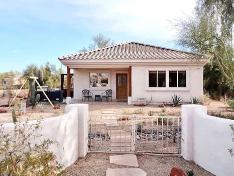 Carefree, AZ Vacation Rentals and Airbnb cozycozy