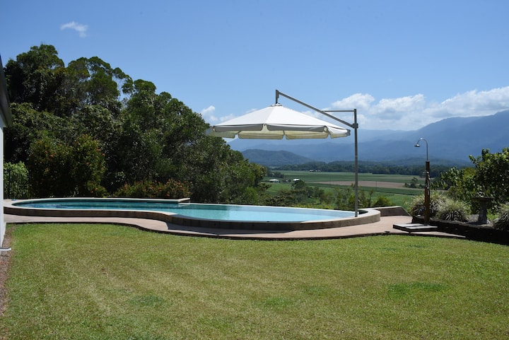 Rainforest Views 3 Bed, 2 Bath. Whole Of House Or Per Room B&b Accommodation. - Port Douglas