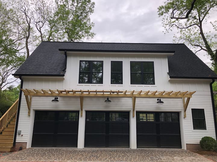 2 blocks from UNC - Brand NEW w/Tesla Charger! - Carrboro