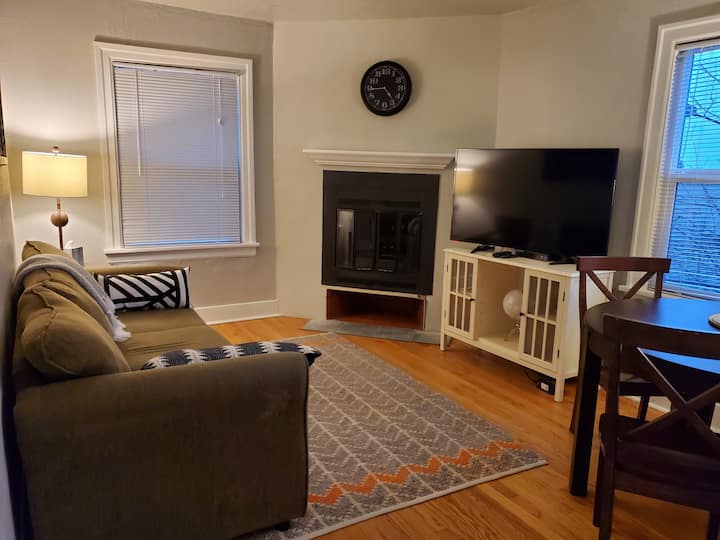 Capitol Hill 2 Bedroom Suite - Seattle, WA