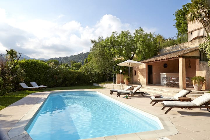 Exclusive large villa with pool - Cagnes-sur-Mer