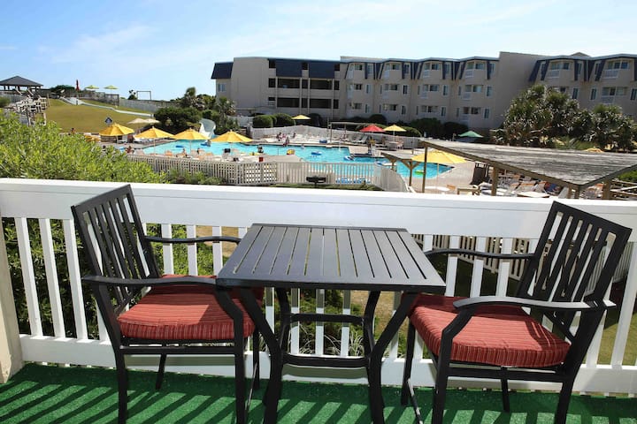 Ocean Resort & Family Oasis - Atlantic Beach, NC