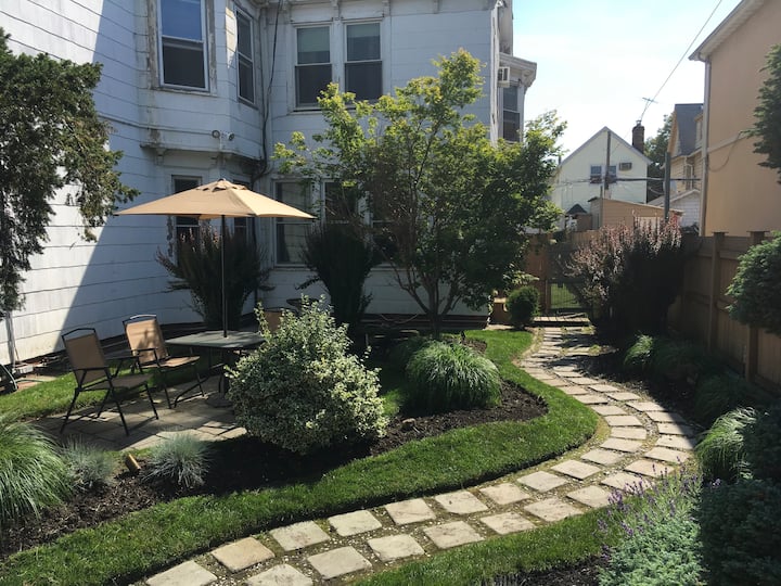 Location, With Private Garden & Patio - New York City