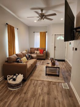 Hobart, IN Holiday Apartments and Self Catering cozycozy