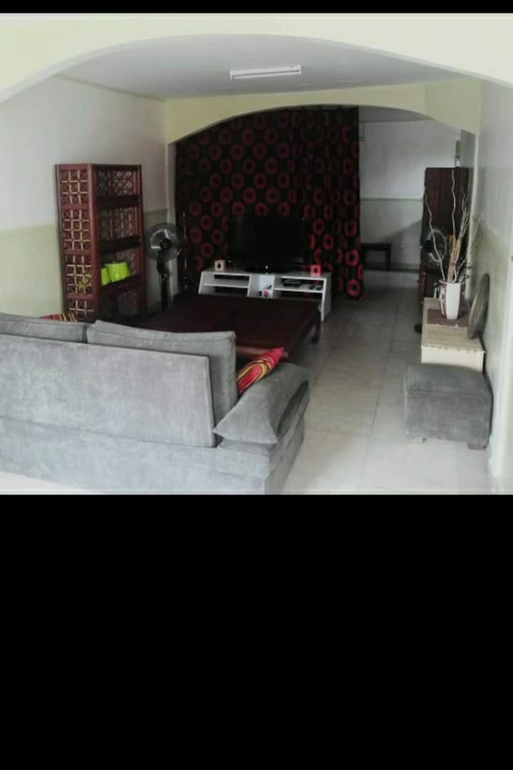Maison de ville, style loft - Libreville