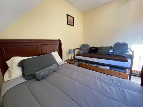 Campton, NH B&B, Guest Houses and Inns cozycozy