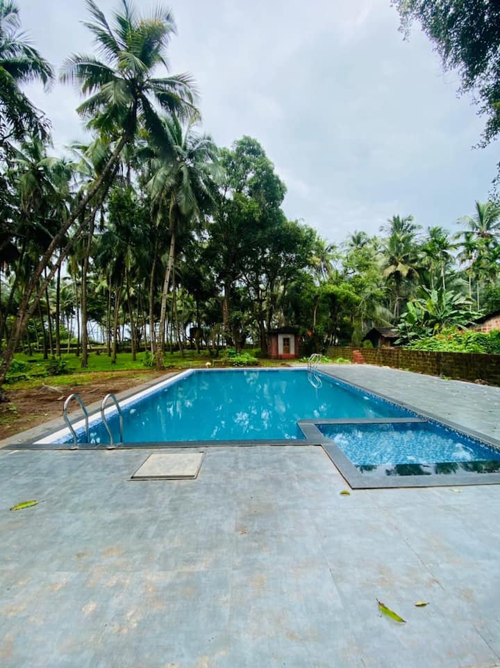 O'Pearl 9bhk Beach Touch Private villa with pool - Ratnagiri
