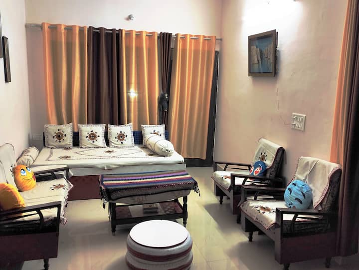 Relax Palace On Rent - Jabalpur