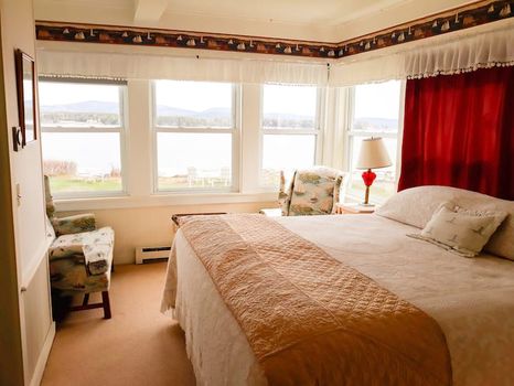 Maine Bed and Breakfasts at the Best Price cozycozy
