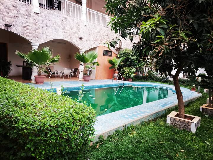 Des appartements dans une residence avec piscine - Niamey