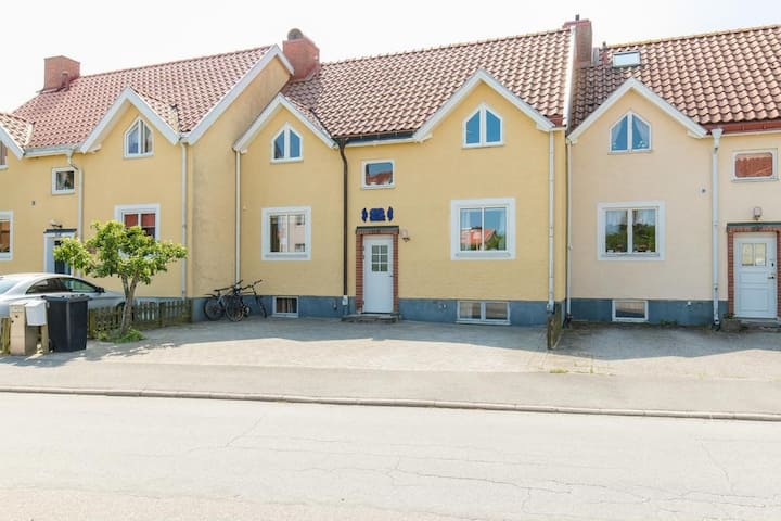 Eget boende nära centrum och strand - Lidköping
