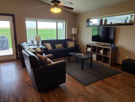 Okoboji, IA Vacation Rentals and Airbnb cozycozy