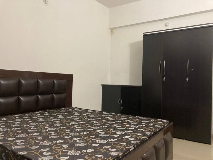 1-Bedroom Apartment in Main City - Ujjain