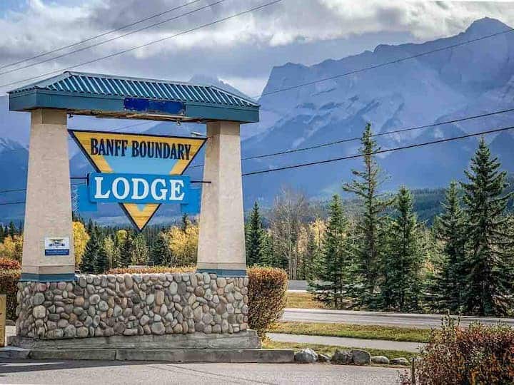 Banff Boundary Lodge 2br/bbq/full Kitchen - Banff