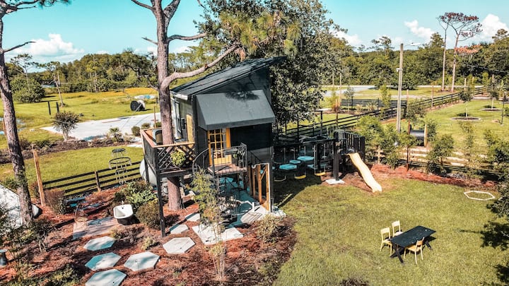The Beehive Treehouse - Orlando