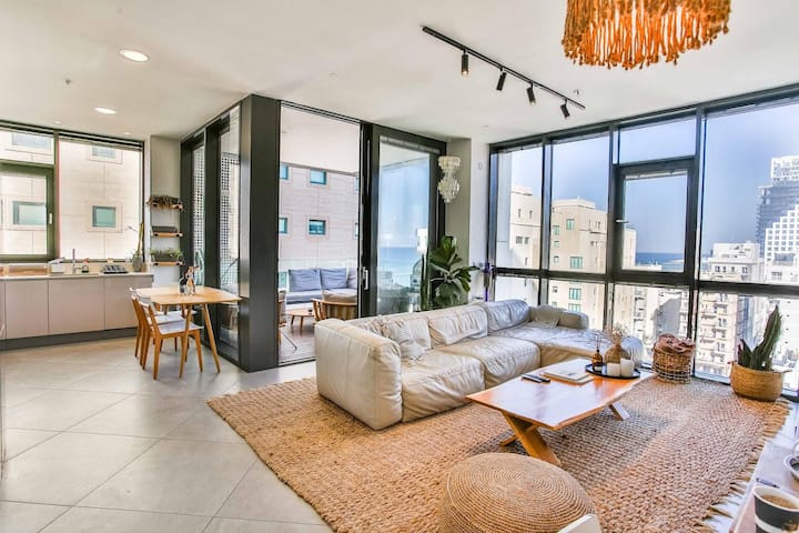 Luxury 2BR Sea View Apartment - Tel-Aviv