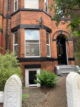 ChorltoncumHardy Manchester airbnb, hotels and holiday rentals