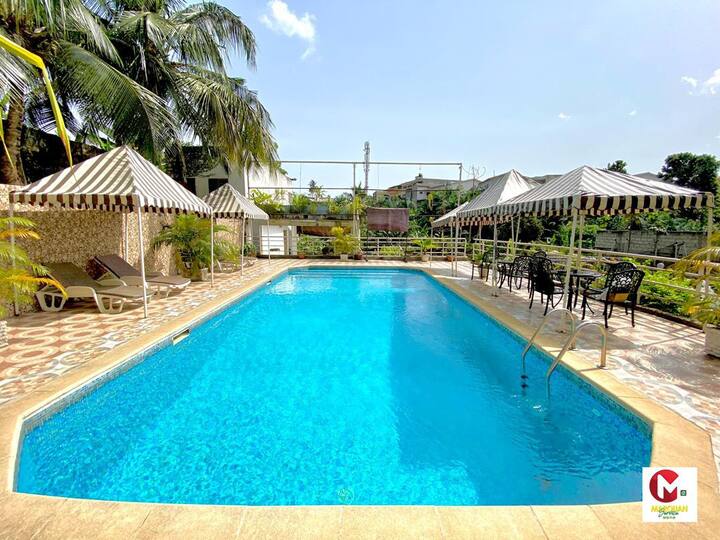 Super Appart meublé 3 pieces avec piscine à Cocody - Abidjan