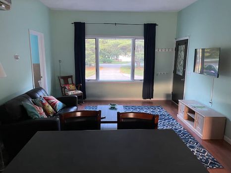 Narragansett Resorts at the Best Price COZYCOZY