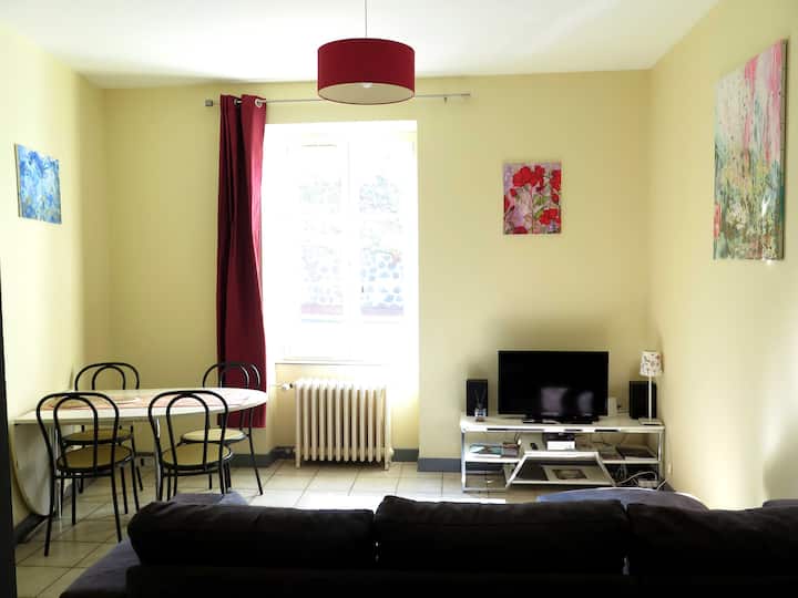 Charmant Appartement, 4 Couchages, Classé 2* - Saint-Germain-Laprade