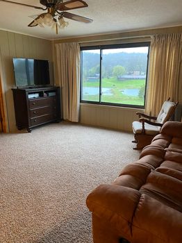 Devil's Den State Park, Winslow airbnb, hotels and vacation rentals