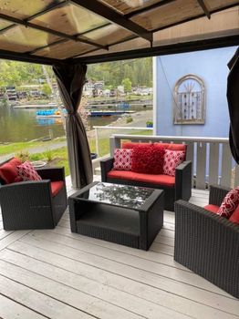 Cultus Lake Cabin Rentals at the Best Price cozycozy