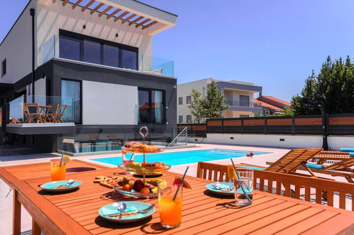 Sunny Apartment/VilaLaMarea/150m sea/Private pool - Zadar