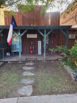 1 Eden, TX Vacation rentals & Airbnb cozycozy