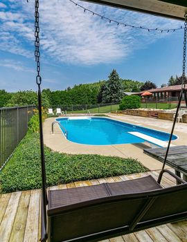 Chittenango Falls State Park, Cazenovia airbnb, hotels and vacation